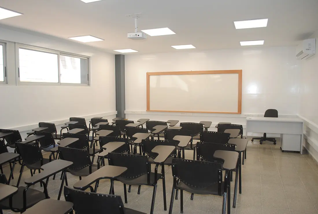 IET — imagen 4